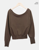 Kyuhin Sleeve Button One-Shoulder Sweatshirt