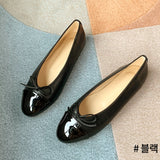 Niera Color Scheme Flat Shoes