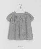 Uchet wrinkle stripe short-sleeved blouse