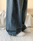 Kiny Adjust Pintuck Denim Pants