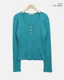 Ronil Punching Button U-Neck T-Shirt