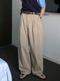 Moz Balloon Two-Tuck Pants