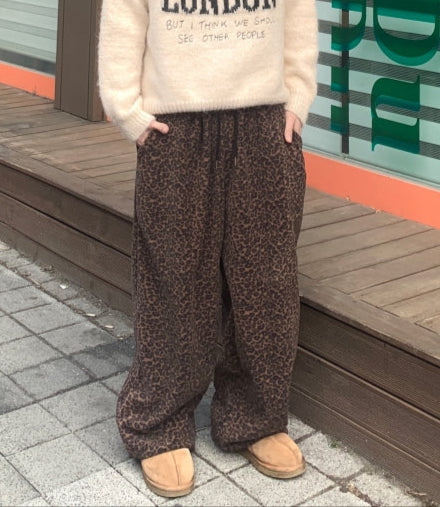 【KOOLOSET】Leopard Fleece Banding Pants KOOLOSET (クロゼット) - レオパードフリースバンディングパンツ