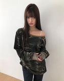 Arca Off-Shoulder Camo Warmer Long Sleeve T-Shirt