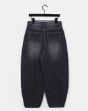 Essen Slab Washing Curve Mega Balloon Denim Pants