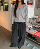 Wearing Stripe Banding Pants