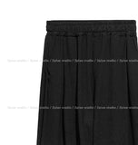 Waving pleated pants