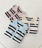 Oldin Stripe Collar Short Sleeve Knit