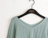 Haini ribbed V-neck semi-crop long-sleeve knit