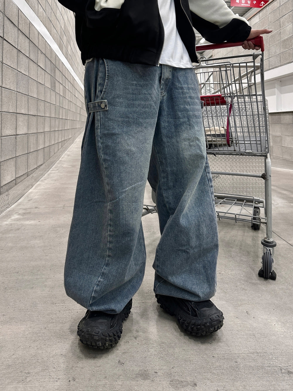 【DISCERNMENT】Folded Unuse Snap Denim Pants DISCERNMENT (ディーサーメント) - フォールディッドオンユーズ