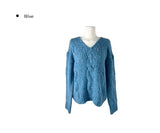 Hearts Cable Loose Fit Wool V-Neck Knit