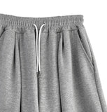 Balloon two tuck three quarter length Bermuda sweatpants