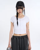 Standard wide U-neck crop T-shirt