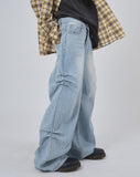 Folds rivet over denim pants