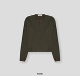 Finger hole waffle henley neck