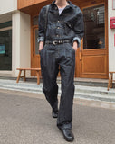 Friendly two-tuck wide denim pants