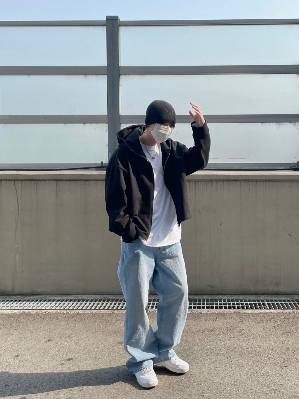 【DISCERNMENT】Daily Light Blue Denim Jeans DISCERNMENT】Daily Light Blue Denim Jeans (DISCERNMENT