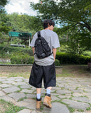 Prune rivet shorts