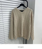 Cinnamon Cable V-neck knit