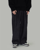 Bowen two-tuck balloon denim pants