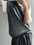 Hoko V-neck vest