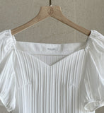 Missing Heart Neck Puff Span T-Blouse