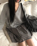 Doan Back Point Lettering V-neck Knit Cardigan