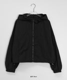 Myoing Crop Hood Wind Jumper