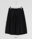 [unisex] Giland Nylon Pintuck Banding Bermuda Pants