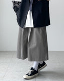 Chicano Pintuck Bermuda Pants