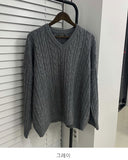 Cinnamon Cable V-neck knit