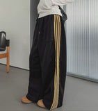 Solid track line two-way training pants