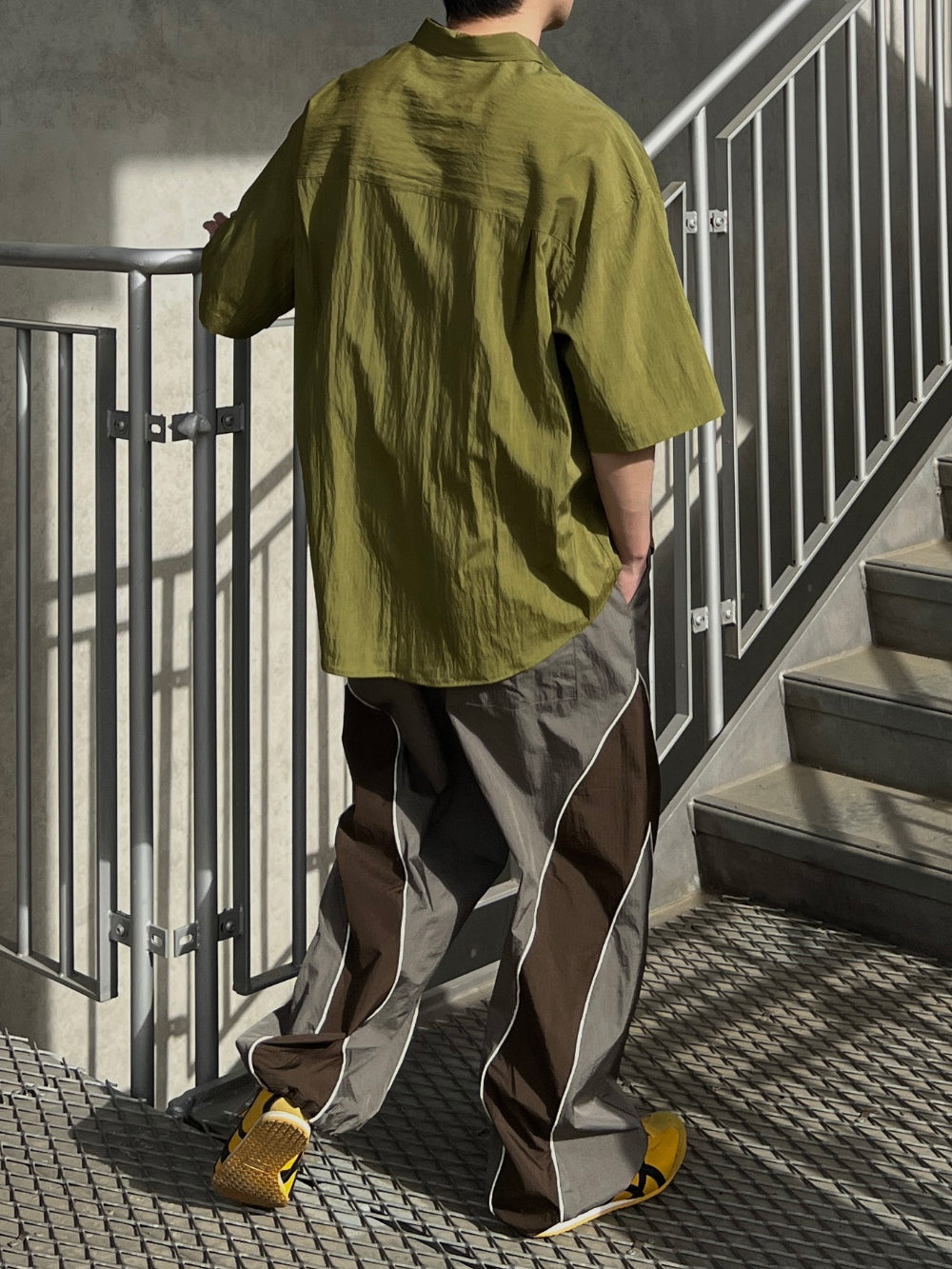 【KOOLOSET】Nylon Two-Tone Curve Line Pants KOOLOSET (クロゼット) - ナイロンツートンカーブラインパンツ