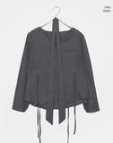 [Muffler set] Ir bean button side strap V-neck long sleeve blouse