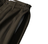 Stool side deep tuck chino pants