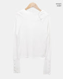 Two-in diagonal button hood T-shirt