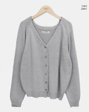 Doan Back Point Lettering V-neck Knit Cardigan