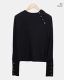 Two-in diagonal button hood T-shirt