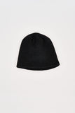 B logo beanie