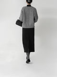 About Back Slit Skirt