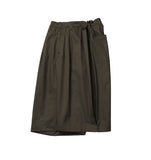 Stool side deep tuck chino pants