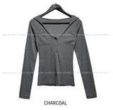 Melt button pocket U-neck hood