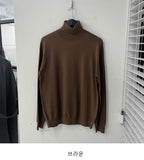 Leo Semi Overfit Cathy Turtleneck Tee