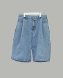One-tuck Bermuda denim pants