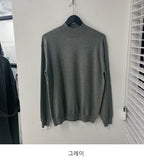 Tight Semi-Overfit Half Neck Turtleneck Tee