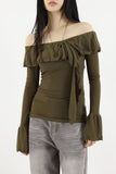 Wave ruffle off-shoulder tee