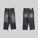 Trimming Destroyed Black Denim