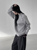 Slit semi-polar button knit
