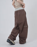Subtle side pin-tuck carpenter pants