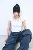 Rail hole string square-neck t-shirt